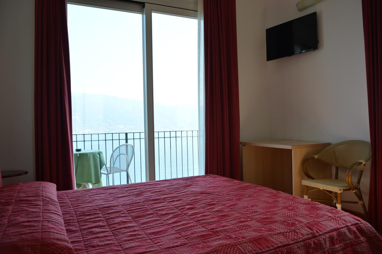 Hotel La Terrazzina Gargnano Esterno foto